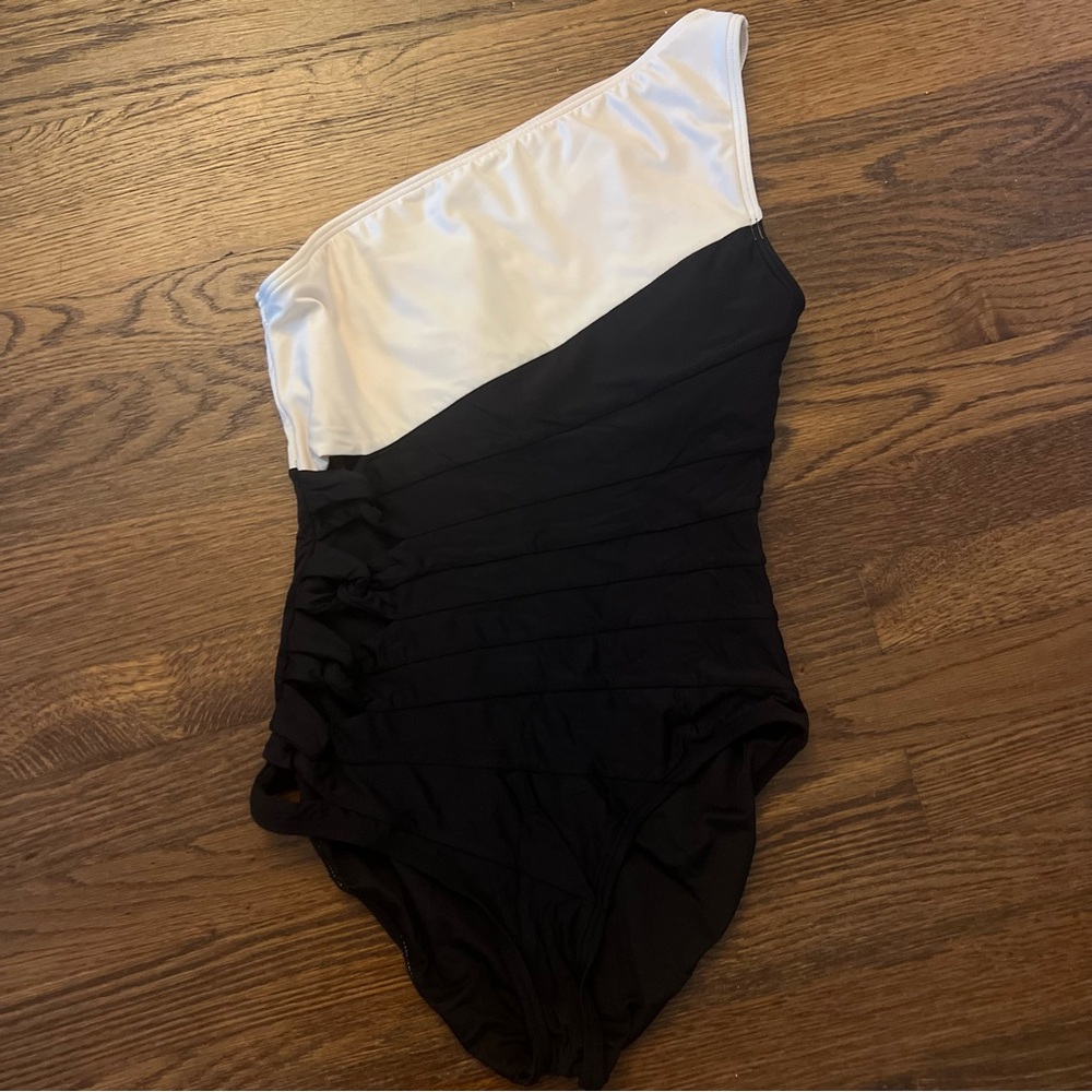Carmen Marc Valvo Swimwear